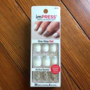imPRESS Press-on Manicure